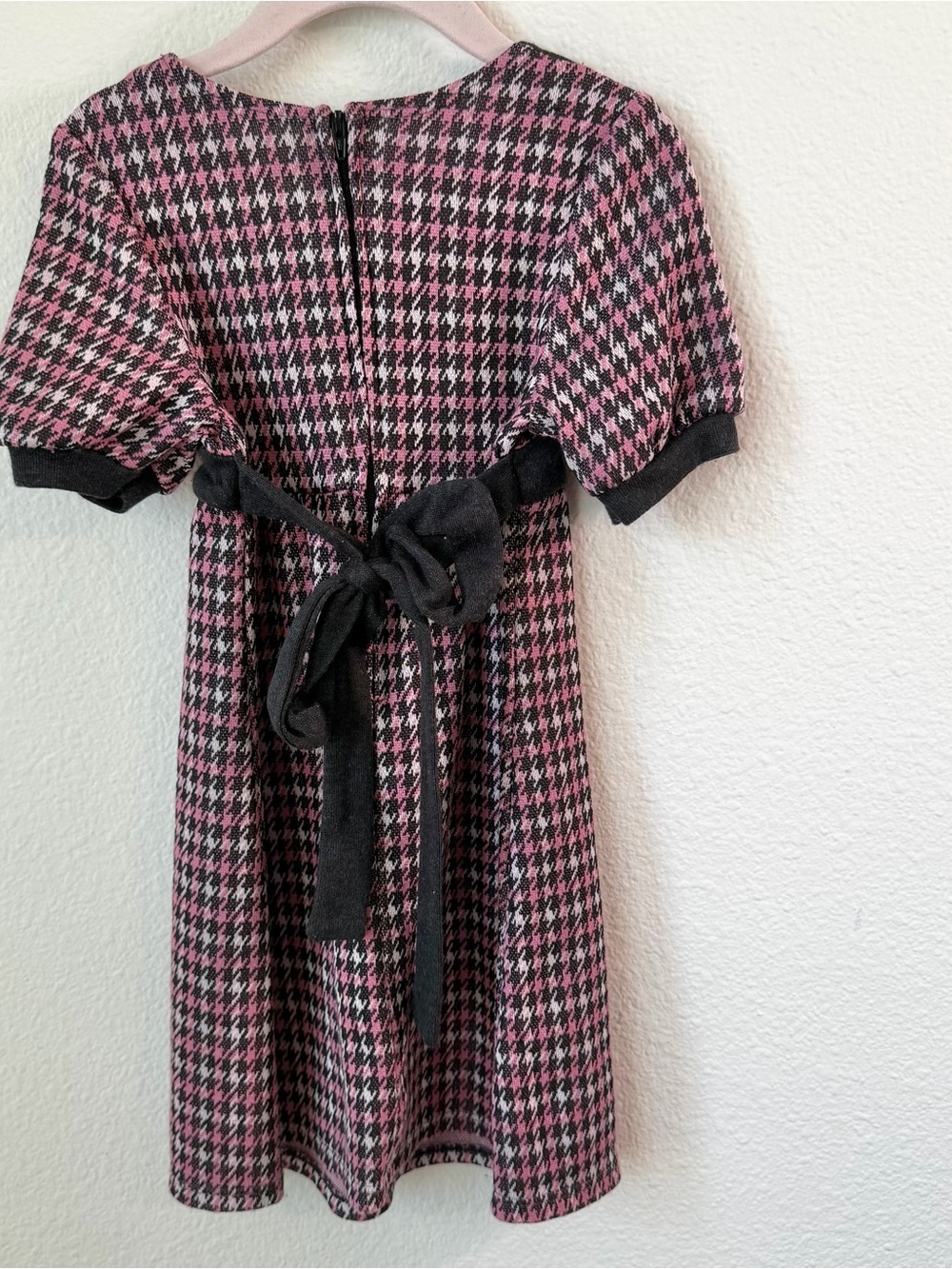 BONNIE JEAN Houndstooth Knit Dress Puff Sleeve Pink Grey School 4 - Picture 5 of 6